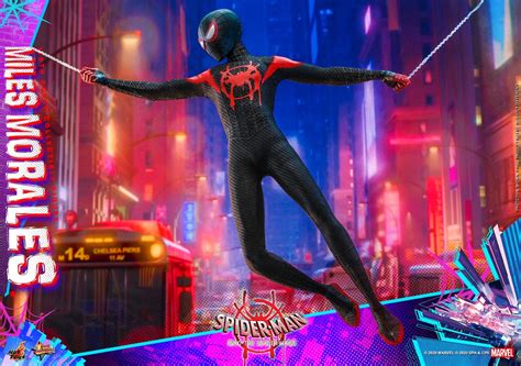 Hot Toys 蜘蛛俠跳入蜘蛛宇宙 主角Miles Morales 1 6比例珍藏人偶 Toys Zone D 玩具兄弟 Figures Price List Reviews