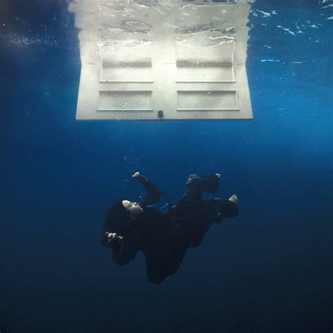 Billie Eilish prend quelques risques réussis sur son troisième album | JDQ