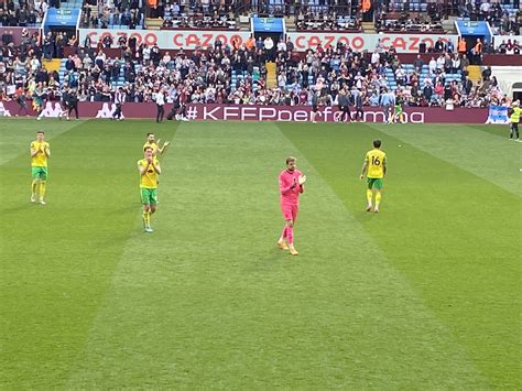 Richard Clinnick On Twitter Darn Our Manager Clapped The Home Fans