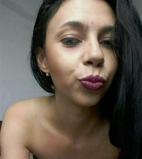 Virgin pussy のウェブカメラショー Myavlive