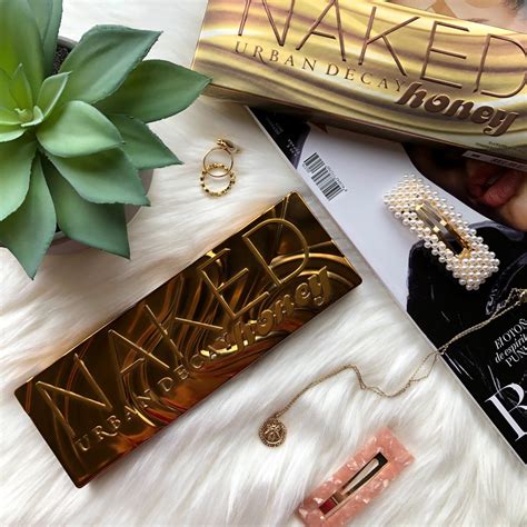 Lady Makeup Naked Honey Urban Decay