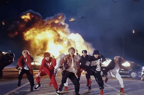 BTS e Steve Aoki lançam vídeoclipe para a música Mic Drop assista