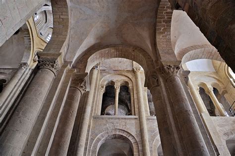 Abbey Church Of Saint Foy Conques France Abdijkerk Van Sainte Foy