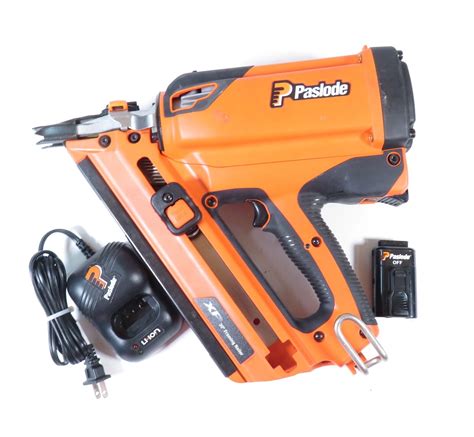 Paslode CFN325XP 906300 Cordless XP Li Ion 30 Degree Full Head Framing