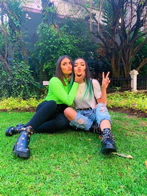 Lesbian Hot Cute Lesbian Couples Cute Relationship Goals Cute Relationships Kiss Beauty