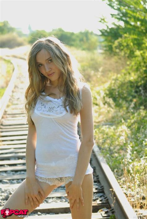 Barefoot Girl With Wavy Blonde Hair Crawls Naked While Posing On Rail Tracks Fapcat