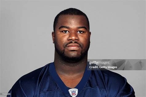 Albert Haynesworth Of The Tennessee Titans Poses For His 2007 Nfl News Photo Getty Images