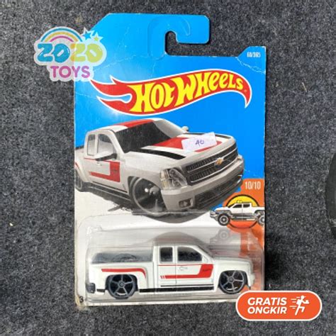 Jual Hot Wheels Chevy Silverado Pickup Putih Shopee Indonesia