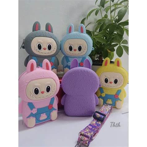 TÚI MINI NHÂN VẬT HOẠT HÌNH HOT TREND LABUBU KOROMI MELODY GẤU DÂU CHO BÉ Shopee Việt Nam