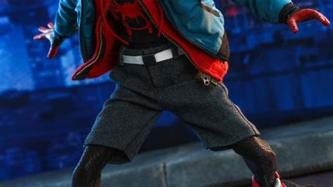 Hot Toys Spider Man Into The Spiderverse Miles Morales The Toyark News