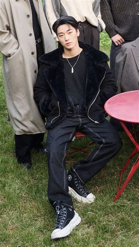Pin By Julaya On Ateez In Cute Asian Guys Black Outfit Hot Korean Guys