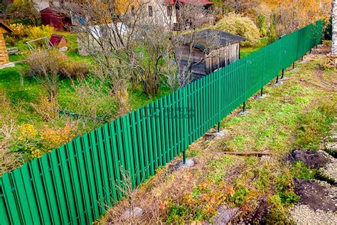 Бутование столбов для забора: плюсы и минусы варианта, как установить ...
