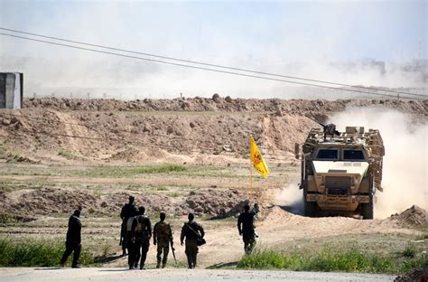 How one of Islamic State's early atrocities became a myth