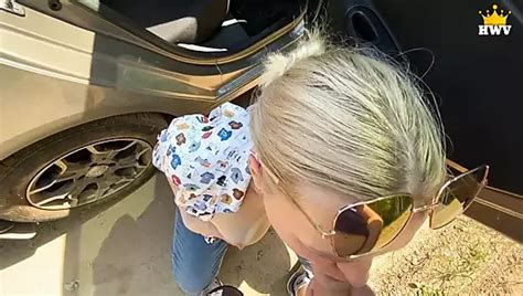 Sexy Milf Mit Dickem Arsch Wurde Im Auto Vollgespritzt Russisches Amateur Paar Xhamster