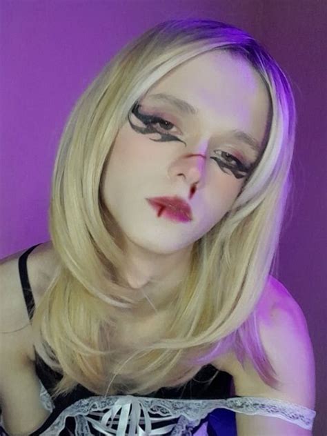 Hika Piee Cam Model Free Live Sex Show Chat Stripchat