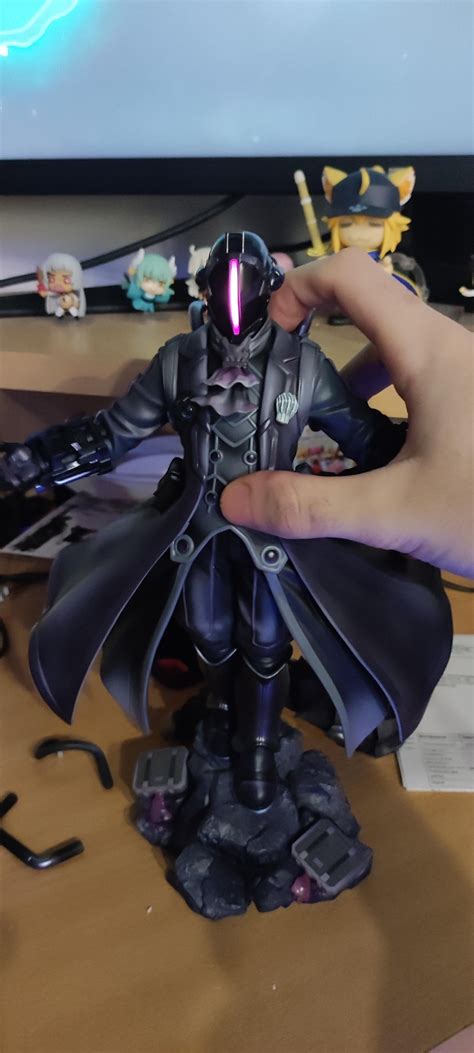 Need help for my bondrewd figure from QuesQ : r/AnimeFigures