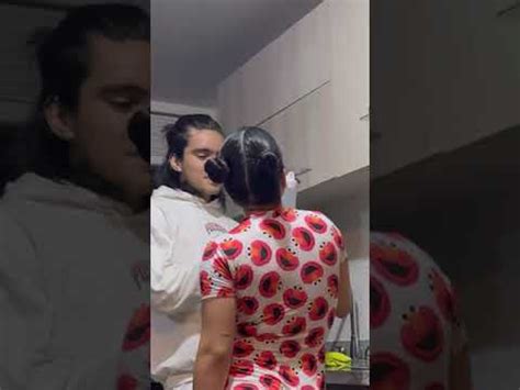 MI VECINA SE PUSO CALIENTE Yo Te Lo Arreglo Al Horno A Gas Vecina Caliente Vecina Hot