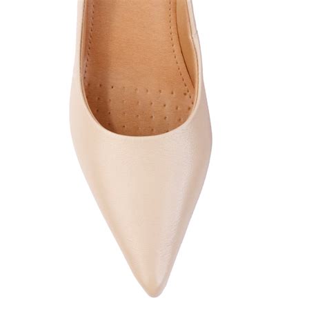 Scarpin Lia Line Couro Nude Salto Bloco