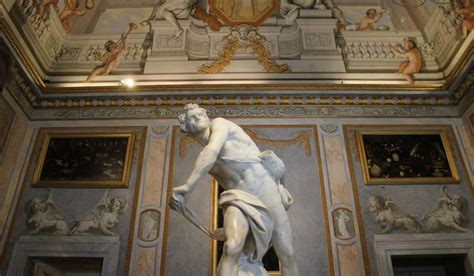 David by Bernini Analysis, Facts & Quick Statues Comparison