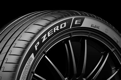 ピレリ、グッドウッド・フェスティバル・オブ・スピードで3種類の新しいP ZEROタイヤを発表 - カー・アンド・ドライバーonline ...
