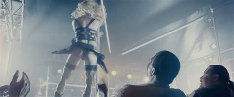 Naked Laurence Leboeuf In Lac Myst Re