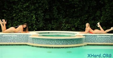 Mischievous Blonde Minx AJ Applegate Behaves Like Whore