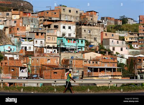 Favela Salvador - Salvador bahia favela hi-res stock photography and images - Alamy