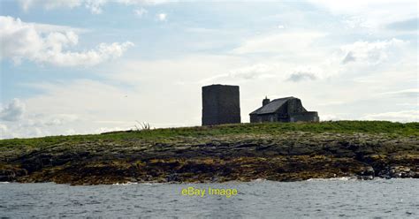 Photo X The Old Lighthouse Keeper S Cottage Brownsman The Farne