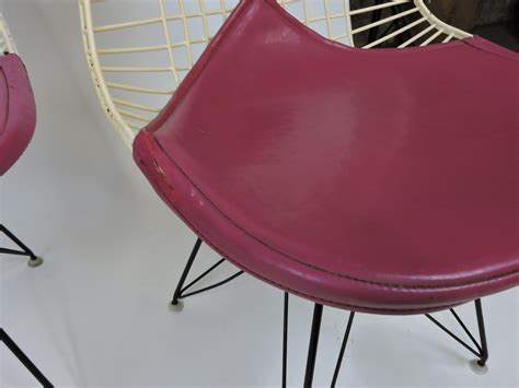 Early Set Of Eames Wire Bikini Side Dining Chairs For Herman Miller