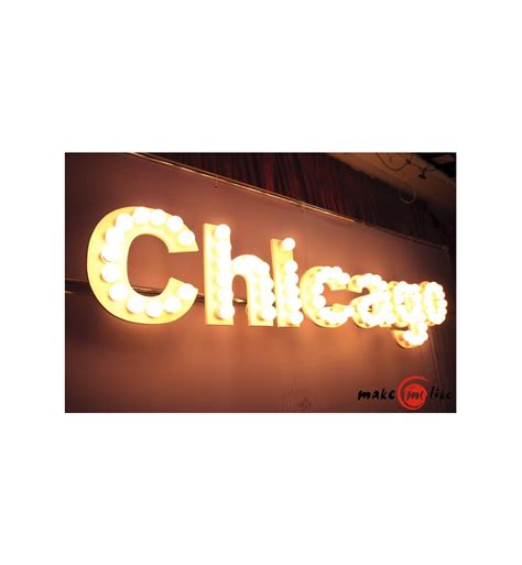 Светящиеся надписи в Санкт-Петербурге.