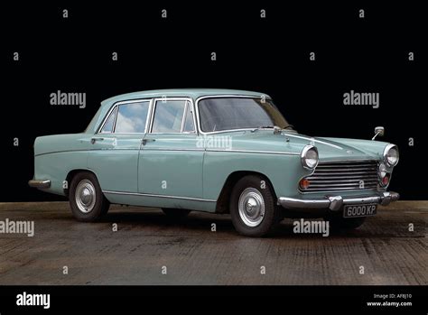 1964 Morris Oxford series VI saloon Stock Photo - Alamy