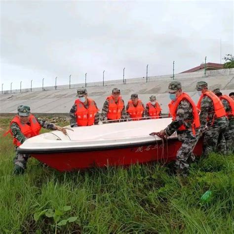 电白：加强民兵抢险集训，提升防汛应急能力训练抗洪组织