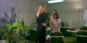 Maison De Plaisir 1980 FULL VINTAGE MOVIE Porn Videos