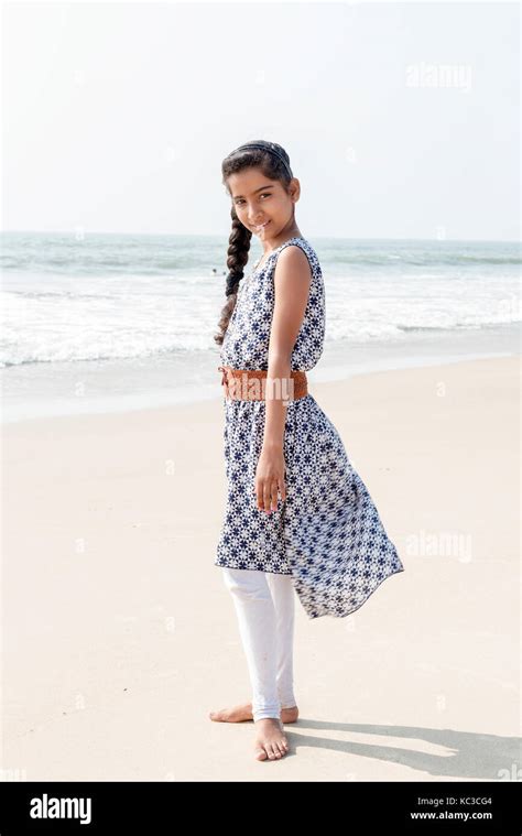 Teenagerin Im Bikini Fotos Und Bildmaterial In Hoher Aufl Sung Alamy