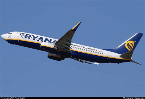 EI DLI Ryanair Boeing 737 8AS WL Photo by Paweł Cieplak ID 408717