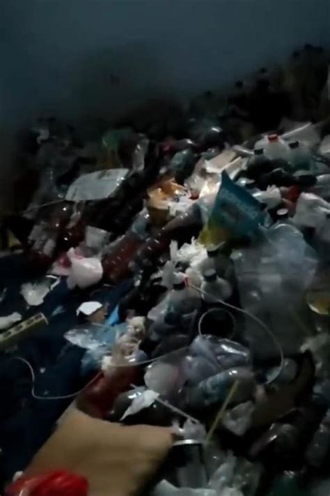 Lingkaran Viral Inspeksi Kamar Kos Dipenuhi Sampah Dan Botol Bekas