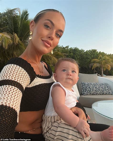 Lottie Tomlinson Shows Off Her Incredible Figure In Bikini Snaps As She Enjoys Trip To The