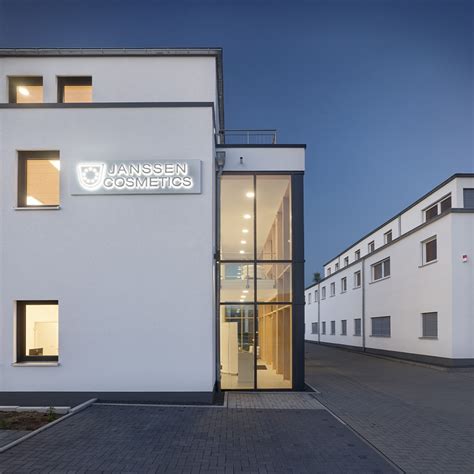 JANSSEN COSMETICS | 25 years of COSMECEUTICALS | Janssen Cosmetics