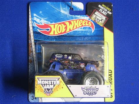 Hot Wheels Monster Jam Son Uva Digger Very Rare Htf Logo Rare Flag Included