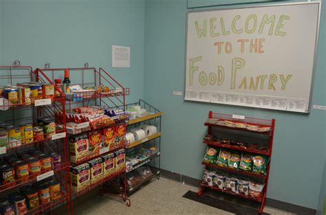 Student Food Pantry Helps Students In Need The Siskiyou