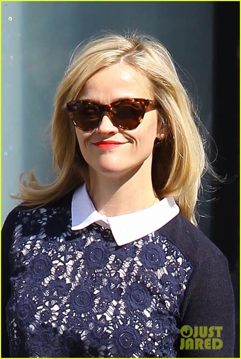 Reese Witherspoon Shows Off Beautiful Blonde Locks After Hair