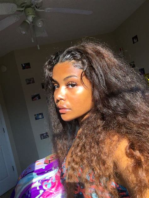 Cute Instagram Selfie With Honey Blonde Hair