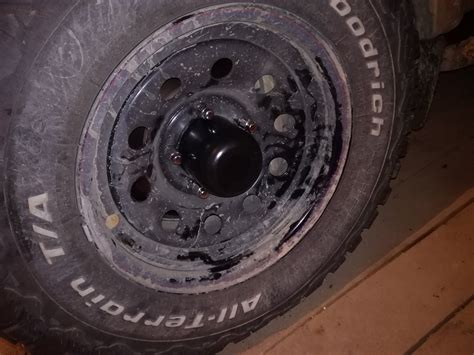 Колпаки на ступицу — УАЗ Patriot, 2,3 л, 2012 года | колёсные диски ...