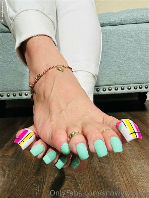 Snowyarches Nude OnlyFans Leaks Fappening Page FappeningBook