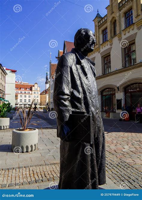 Jaan Kross Monument, Tallinn, Estonia Editorial Stock Image - Image of