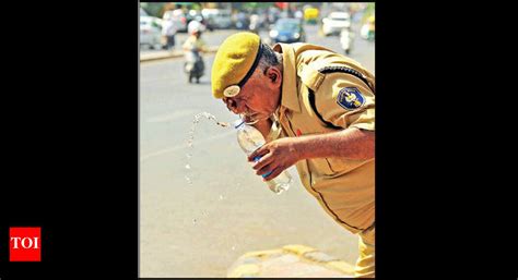 traffic cops  frontline  heat stress ahmedabad news times  india