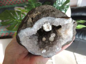 21 Best Crystals For Meditation - Inner Outer Peace