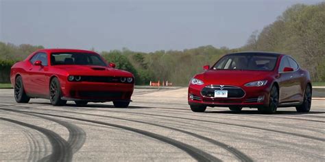 Acceleration Forces Tesla P85d Vs Dodge Hellcat Motrolix