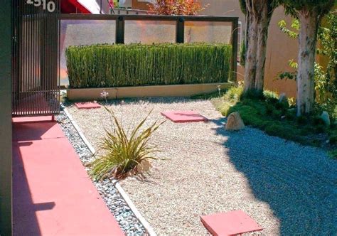 10 Front Yard Landscaping Ideas Without Plants