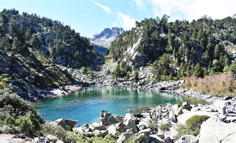 Guía del PN de AIGÜESTORTES accesos excursiones y alojamiento De